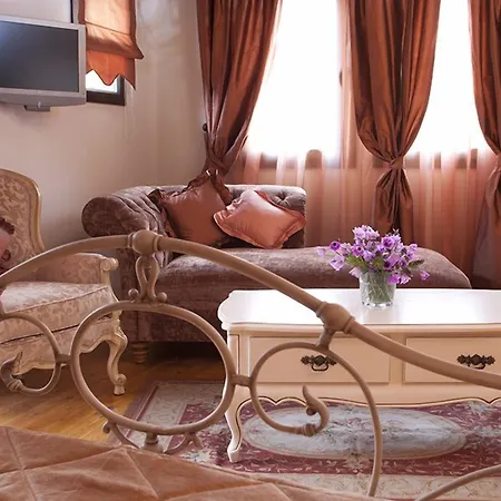 Hotel Refanidis Natural Luxury