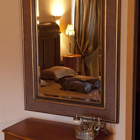 Refanidis Natural Luxury
