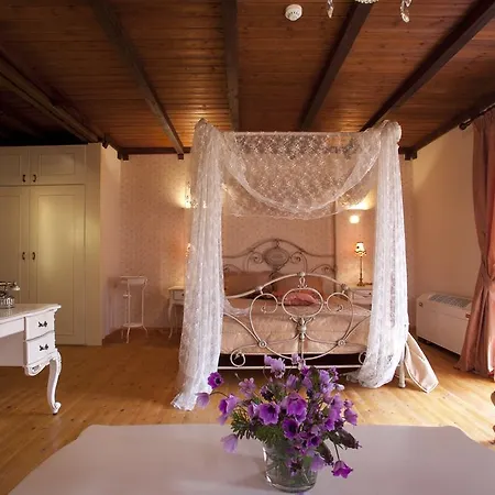 Refanidis Natural Luxury 4* Áno Poróïa